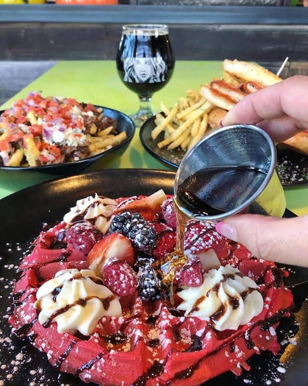 SkinnyFATS | restaurant | 3700 McKinney Ave Ste 140, Dallas, TX 75204, USA | 2147749951 OR +1 214-774-9951