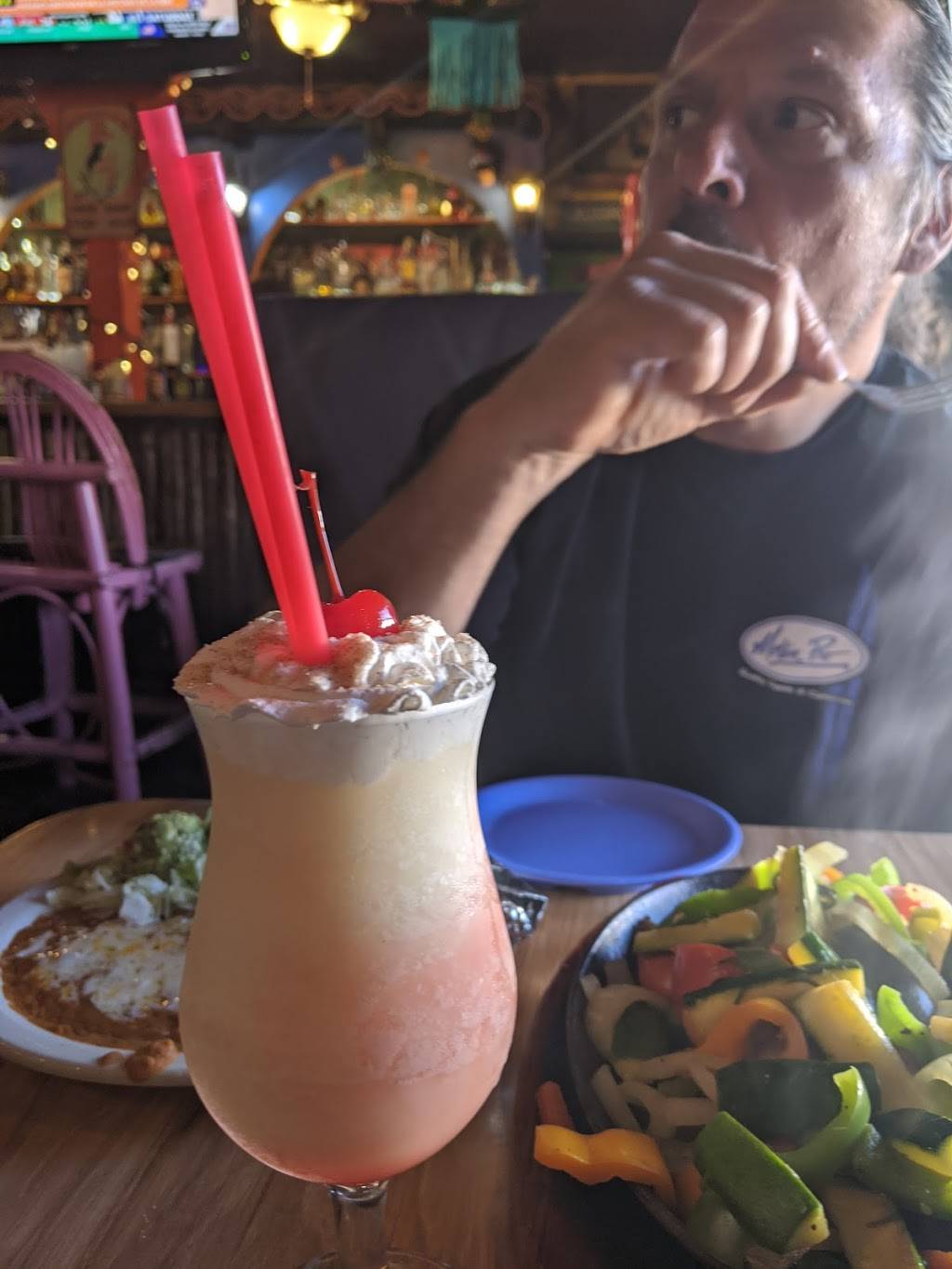 Crossroads Restaurant | restaurant | 2602 S 4th Ave, Tucson, AZ 85713, USA | 5206240395 OR +1 520-624-0395