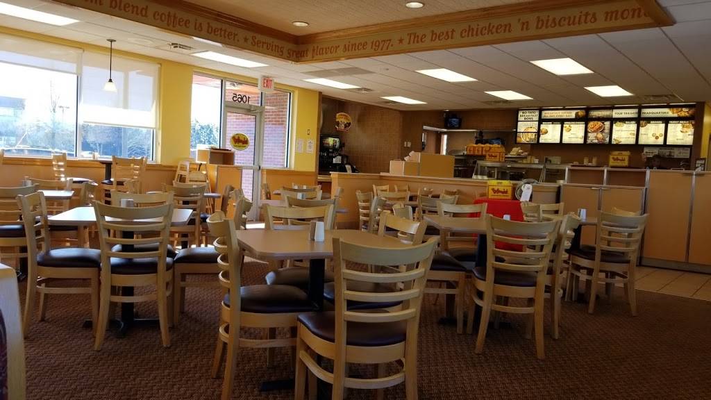 Bojangles Famous Chicken n Biscuits | restaurant | 1065 Old Peachtree Rd NW, Lawrenceville, GA 30043, USA | 6783767342 OR +1 678-376-7342