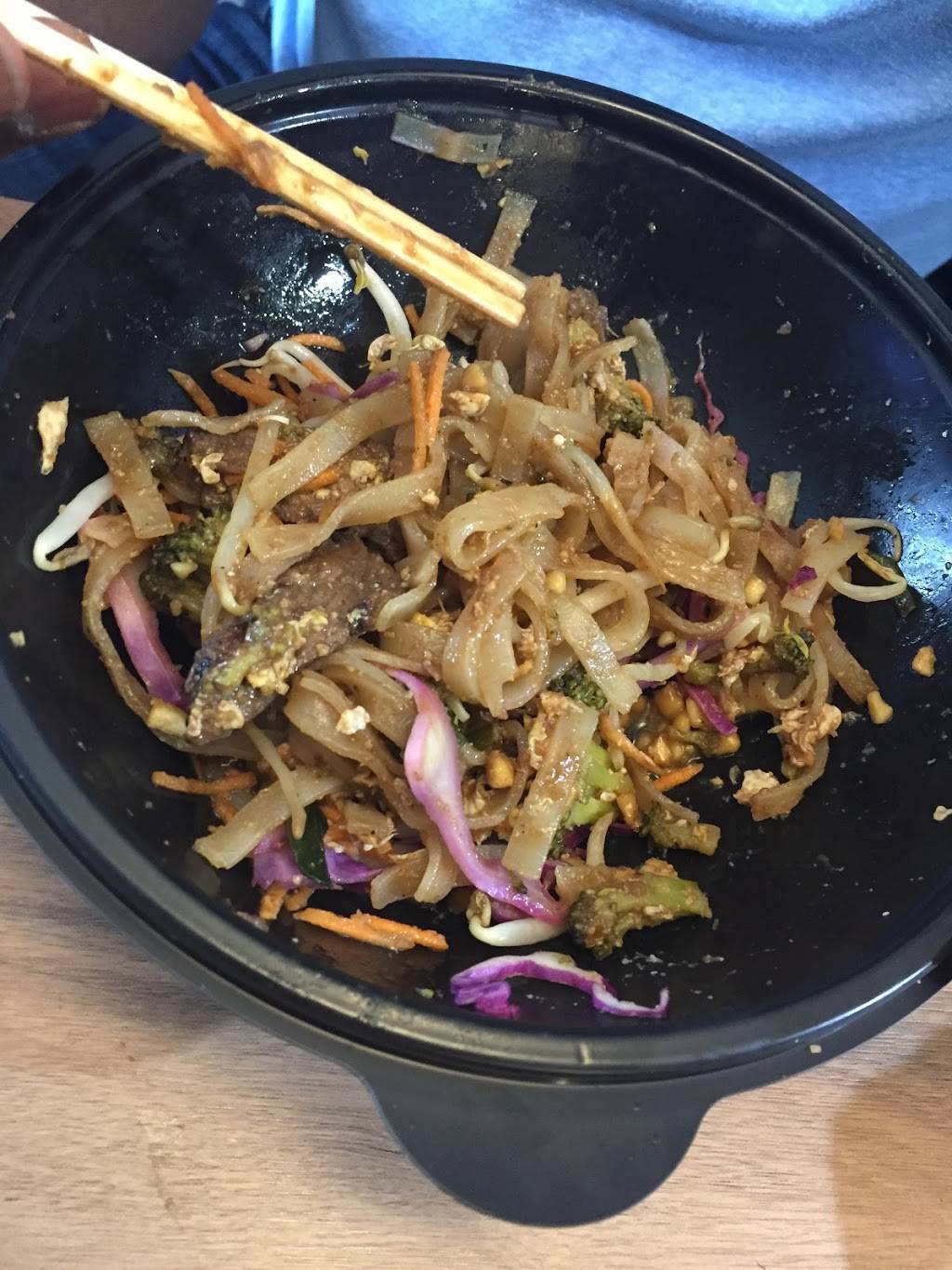 Bangkok Buri | restaurant | 300 Earl Grey Dr, Kanata, ON K2T 1C1, Canada | 6135951112 OR +1 613-595-1112