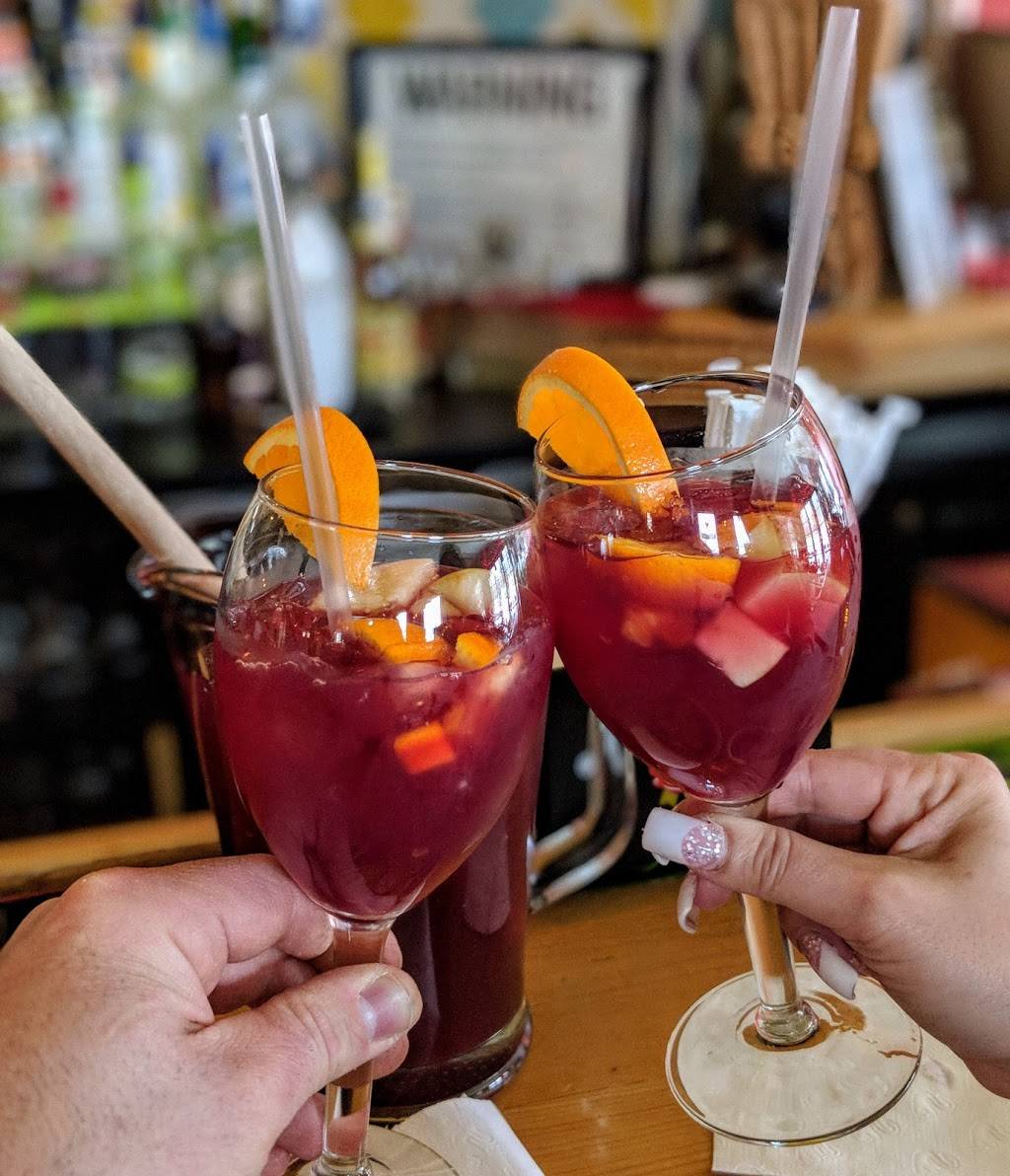 South of the Border | restaurant | 335 Wantagh Ave, Levittown, NY 11756, USA | 5167964400 OR +1 516-796-4400