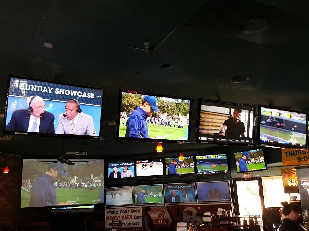 Dukes Sports Bar and Grill | restaurant | 7607 E McDowell Rd, Scottsdale, AZ 85257, USA | 4806759724 OR +1 480-675-9724