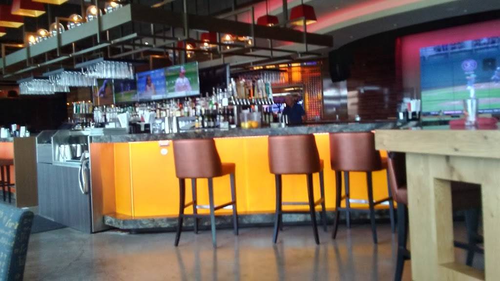 Doubletop Bar & Grill | restaurant | 888 Resorts World Drive, Monticello, NY 12701, USA | 8335869358 OR +1 833-586-9358