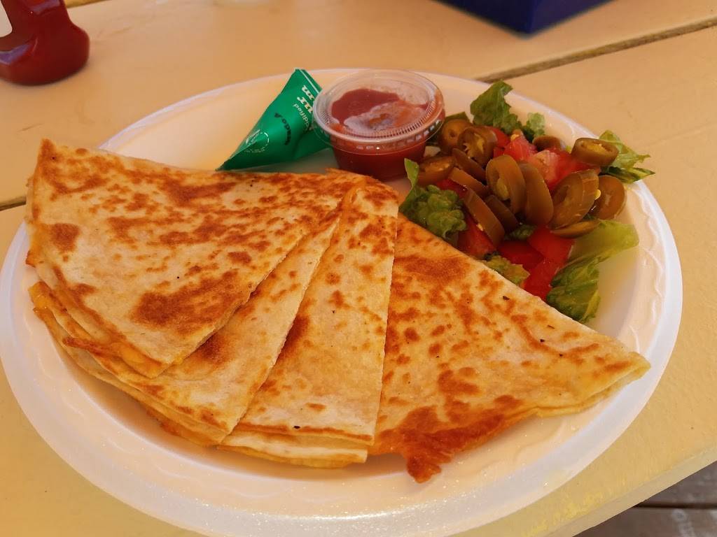 Paradise Grille | restaurant | 6850 Beach Plaza, St Pete Beach, FL 33706, USA | 7275605399 OR +1 727-560-5399