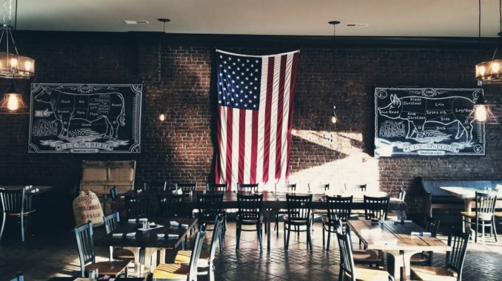 The Blue Pig | restaurant | 35 W Broad St, Cookeville, TN 38501, USA | 9318549970 OR +1 931-854-9970