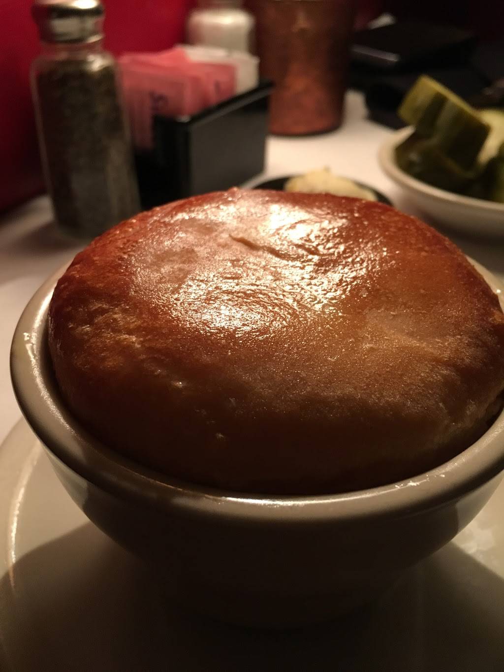 Maurys Tiny Cove & Maurs Bar | restaurant | 3908 Harrison Ave, Cincinnati, OH 45211, USA | 5136622683 OR +1 513-662-2683