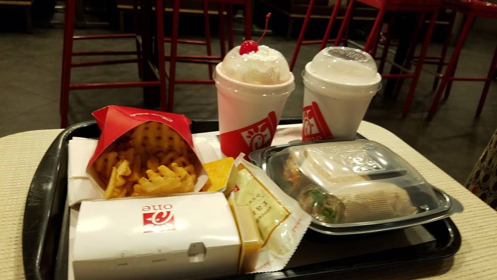 Chick-fil-A | restaurant | 11325 Causeway Blvd, Brandon, FL 33511, USA | 8136551237 OR +1 813-655-1237