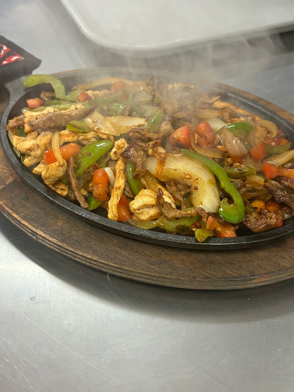 El Zarape | restaurant | 103 S Nicolet St, Mackinaw City, MI 49701, USA | 2314366151 OR +1 231-436-6151