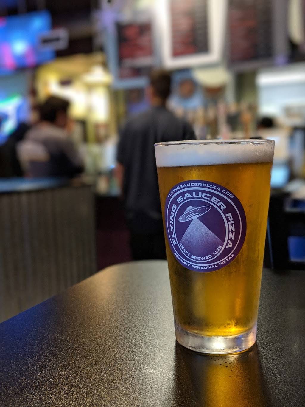 Flying Saucer Pizza | restaurant | 14712 NE 91st St, Redmond, WA 98052, USA | 4253762700 OR +1 425-376-2700