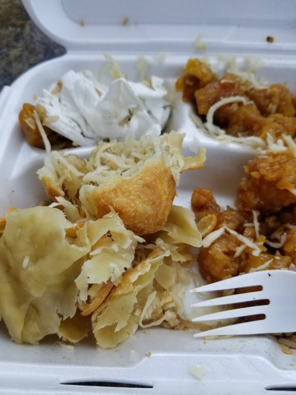 Famous Wok | restaurant | Eastview Mall, 7979 Pittsford Victor Rd, Victor, NY 14564, USA | 5852238803 OR +1 585-223-8803