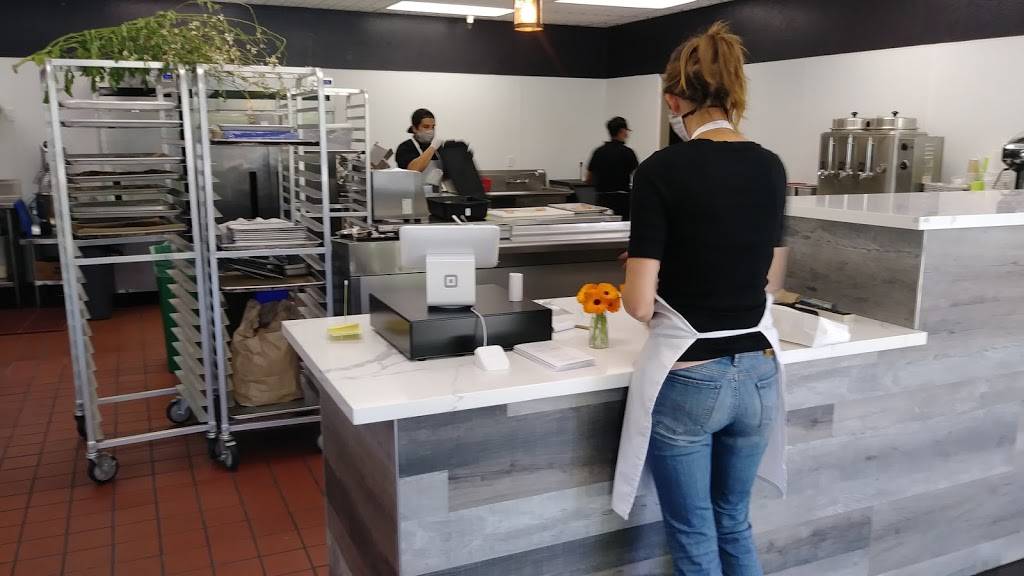 April Pantry | restaurant | 1000 Clegg Ct, Petaluma, CA 94954, USA | 7076581236 OR +1 707-658-1236