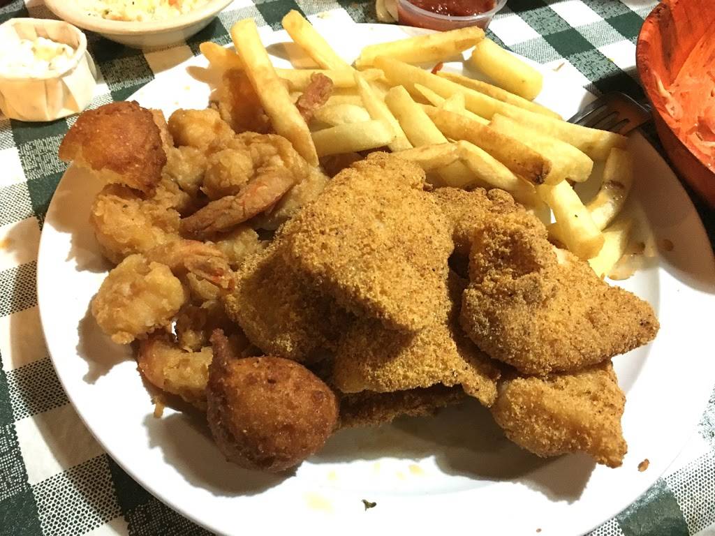 Willies | restaurant | 1912 Front St, Valrico, FL 33594, USA | 8135717630 OR +1 813-571-7630