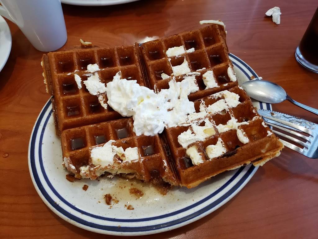 Dinahs Family Restaurant | restaurant | 6521 S Sepulveda Blvd, Los Angeles, CA 90045, USA | 3106450456 OR +1 310-645-0456