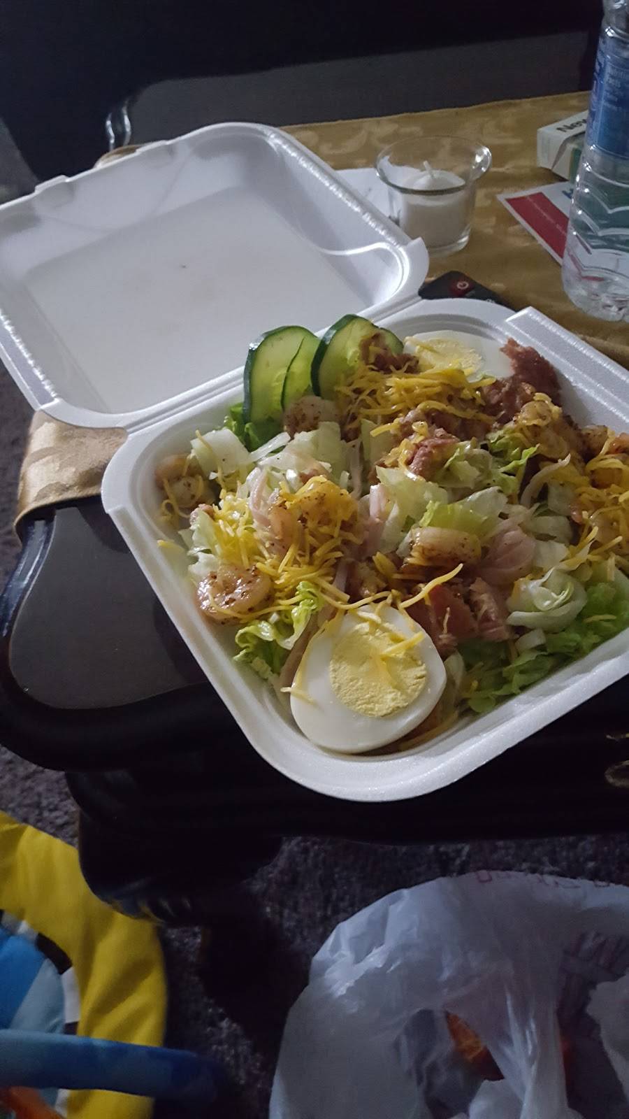 Jessie Maes Southern Creole Cuisine | restaurant | 3671 E Livingston Ave, Columbus, OH 43227, USA | 6142379818 OR +1 614-237-9818