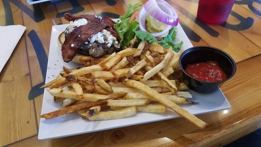 B&D Burgers | restaurant | 238 Pooler Pkwy #G, Pooler, GA 31322, USA | 9129885400 OR +1 912-988-5400