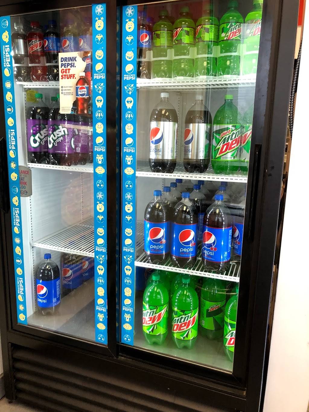 Dollys Pizza | restaurant | 17818 E Thirteen Mile Rd, Roseville, MI 48066, USA | 5867759700 OR +1 586-775-9700