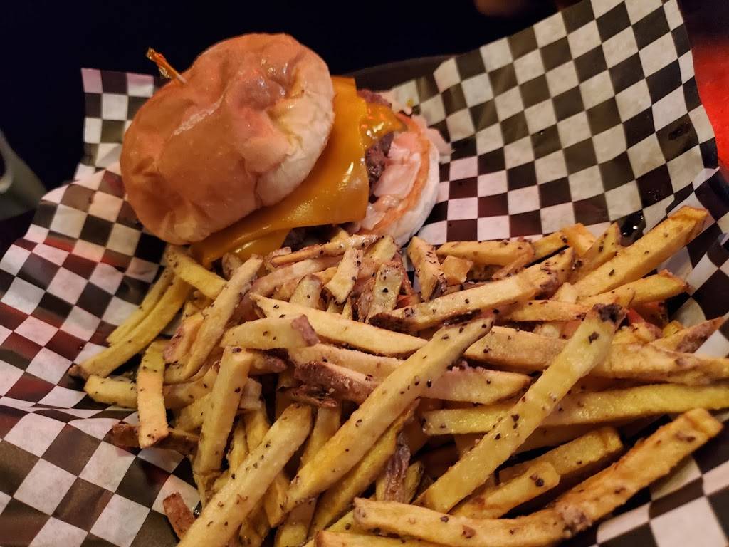 JL Beers Burnsville | restaurant | 1230 County Rd 42 W, Burnsville, MN 55337, USA | 9524566939 OR +1 952-456-6939