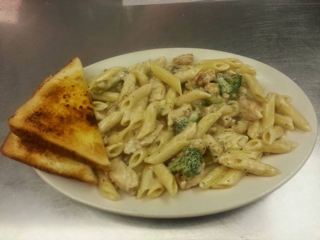 Center Grove Grill & Soda Shop | restaurant | 998 NC-150, Greensboro, NC 27455, USA | 3366438089 OR +1 336-643-8089