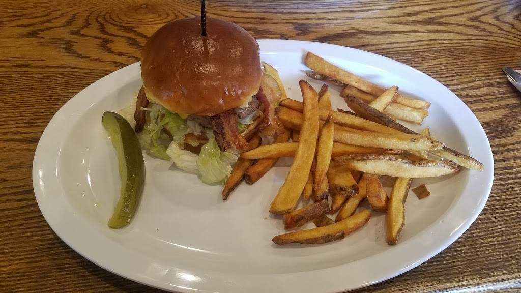 Happy Cafe | restaurant | 103 W Center St, North Liberty, IN 46554, USA | 5743393741 OR +1 574-339-3741