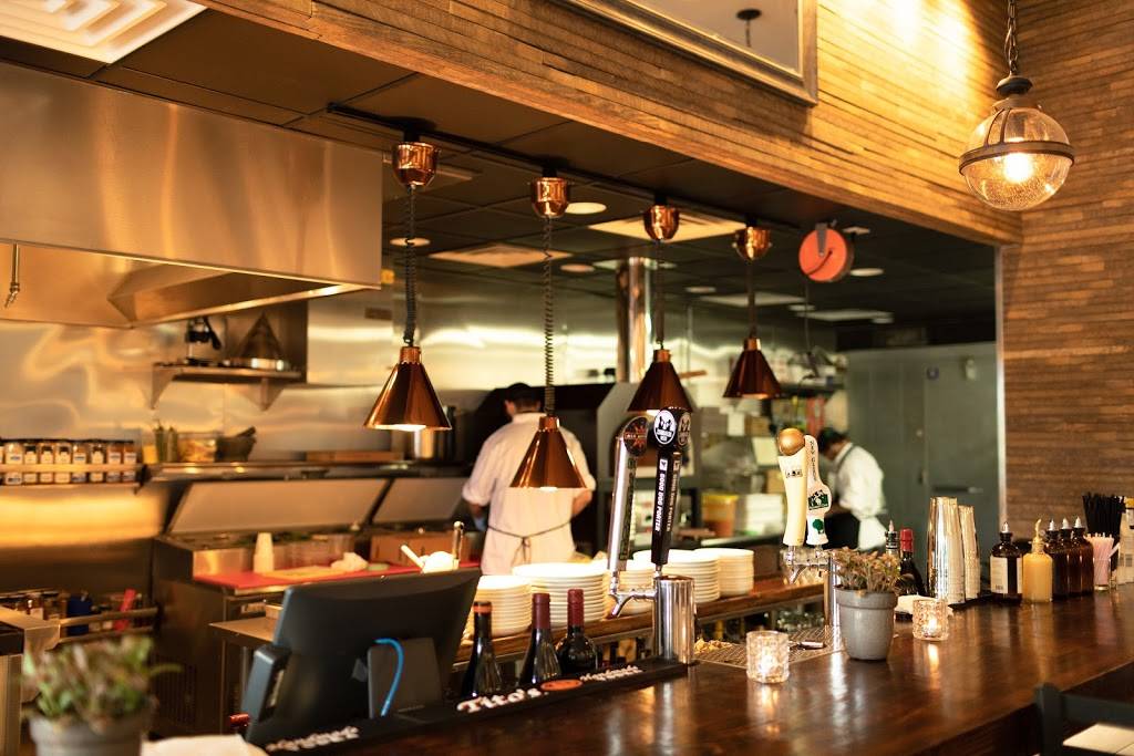 Field and Fire | restaurant | N1788 Lily of the Valley Dr suite b, Greenville, WI 54942, USA | 9207504106 OR +1 920-750-4106