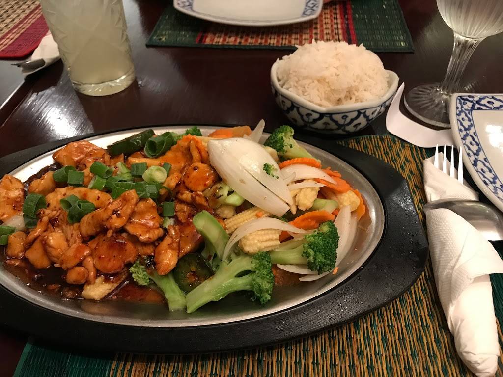 Thai Bar-B-Que Restaurant | restaurant | 3417 W National Ave, Milwaukee, WI 53215, USA | 4146470812 OR +1 414-647-0812