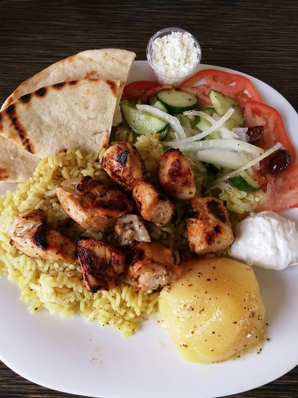 Krazzy Gyro | restaurant | 2121 Dundas St E, Mississauga, ON L4X 1M3, Canada | 9052061116 OR +1 905-206-1116