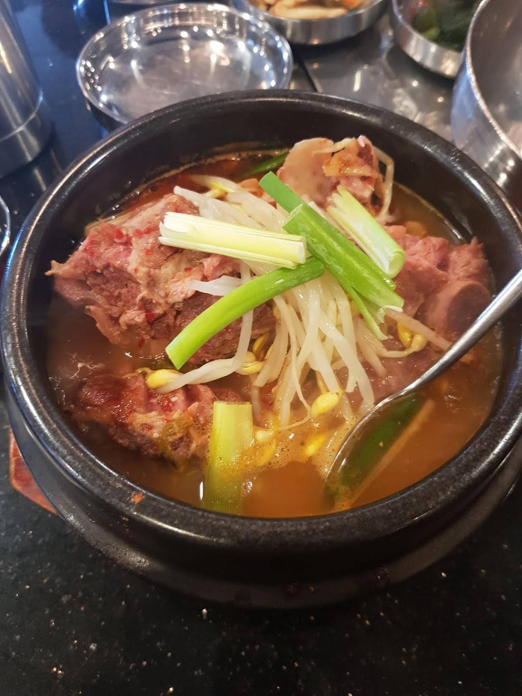 Arirang BBQ Restaurant | restaurant | 1177 Central Pkwy W, Mississauga, ON L5C 3J2, Canada | 9058041880 OR +1 905-804-1880