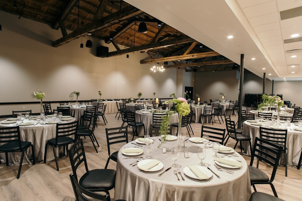 Bucyrus Club | restaurant | 1919 12th Ave, South Milwaukee, WI 53172, USA | 4142944808 OR +1 414-294-4808