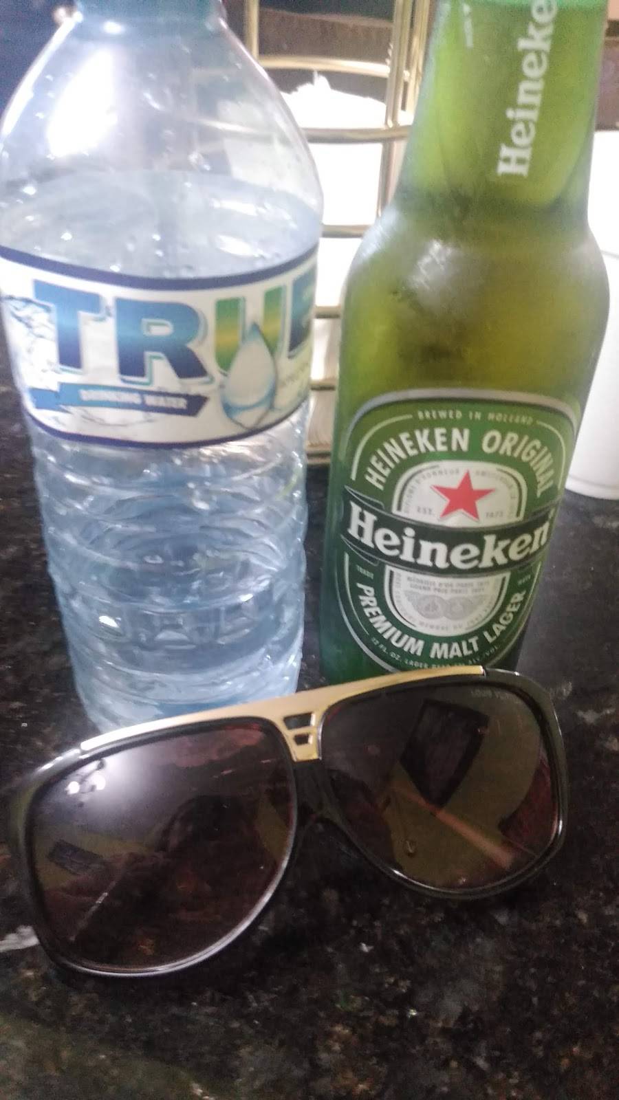 Las Brisas De Tampa | restaurant | 13505 NW 42nd Ave, Opa-locka, FL 33054, USA | 7864748832 OR +1 786-474-8832