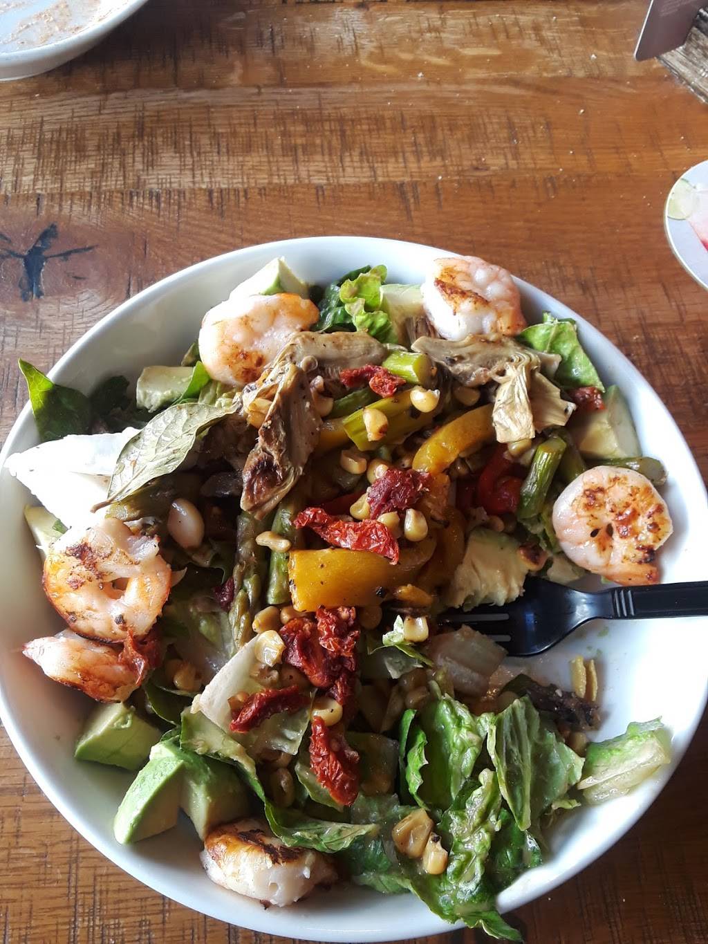 California Pizza Kitchen | restaurant | Atlas Park, 7103 80th St #7101, Glendale, NY 11385, USA | 7188949400 OR +1 718-894-9400