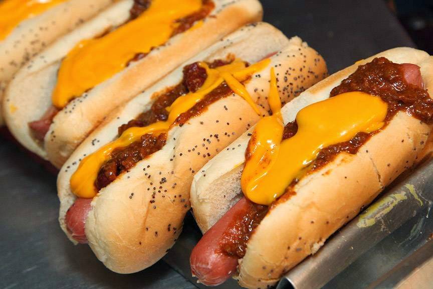 Corkys Dogg House | restaurant | 12421 Wicker Ave, Cedar Lake, IN 46303, USA | 2193749332 OR +1 219-374-9332