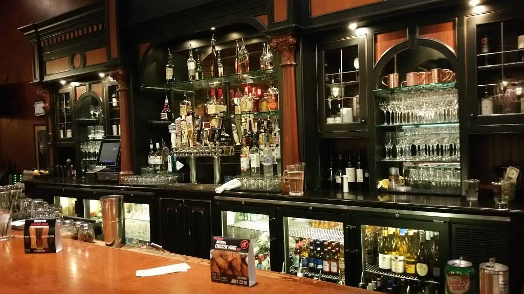 Chicago Fire | restaurant | 2416 J St, Sacramento, CA 95816, USA | 9164430440 OR +1 916-443-0440