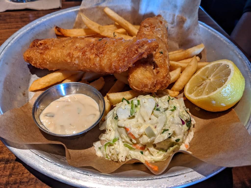 Lazy Dog Restaurant & Bar | restaurant | 7605 North Academy Boulevard Market At Chapel Hill, East, Colorado Springs, CO 80920, USA | 7194455851 OR +1 719-445-5851