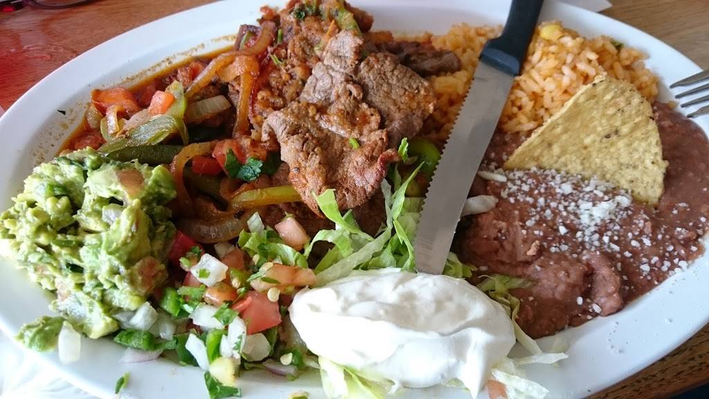 La Parrilla | restaurant | 4661 Old Tavern Rd, Lisle, IL 60532, USA | 6307789780 OR +1 630-778-9780