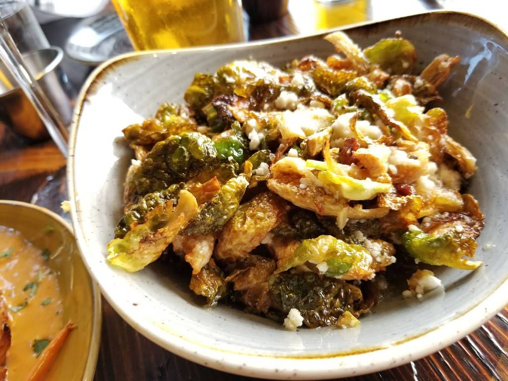 Collision Bend Brewing Company | restaurant | 1250 Old River Rd, Cleveland, OH 44113, USA | 2162737879 OR +1 216-273-7879