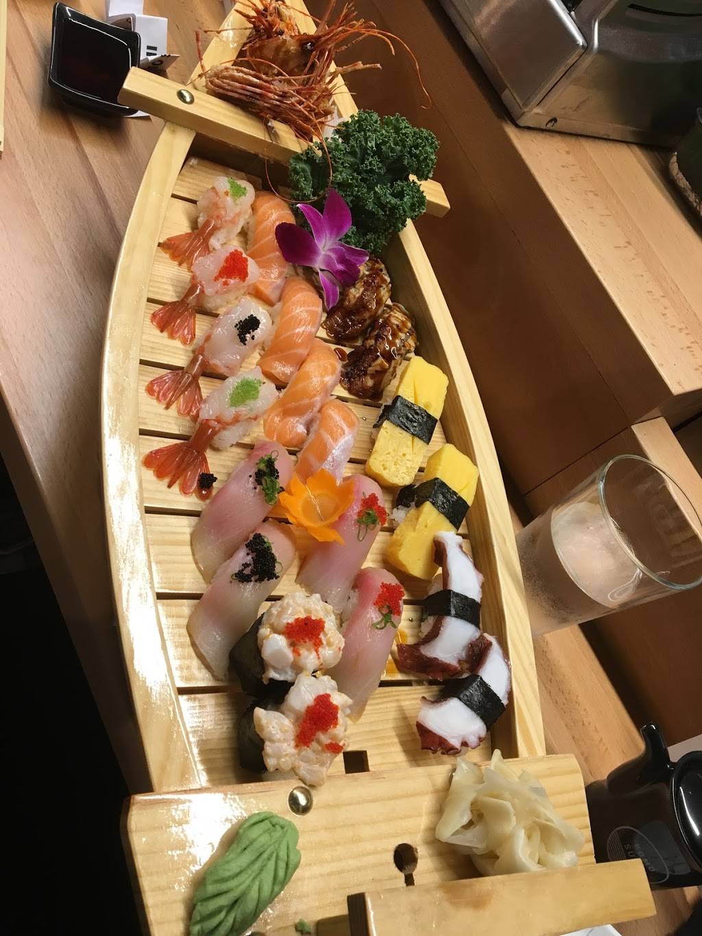 KOMO Sushi | restaurant | 16330 SW Langer Dr, Sherwood, OR 97140, USA | 5038225689 OR +1 503-822-5689