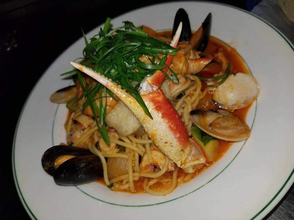 Mariscos Ensenada | restaurant | 2019 N 16th St, Phoenix, AZ 85006, USA | 6022560201 OR +1 602-256-0201