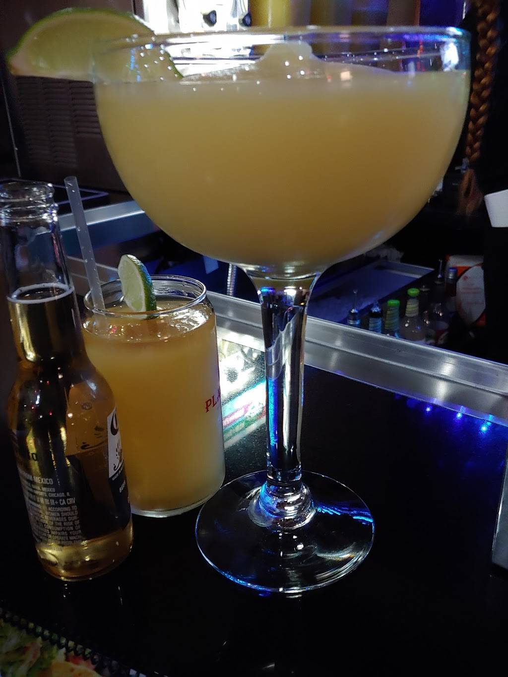 Plaza Azteca | restaurant | 11500 Busy St, North Chesterfield, VA 23236, USA | 8043791163 OR +1 804-379-1163