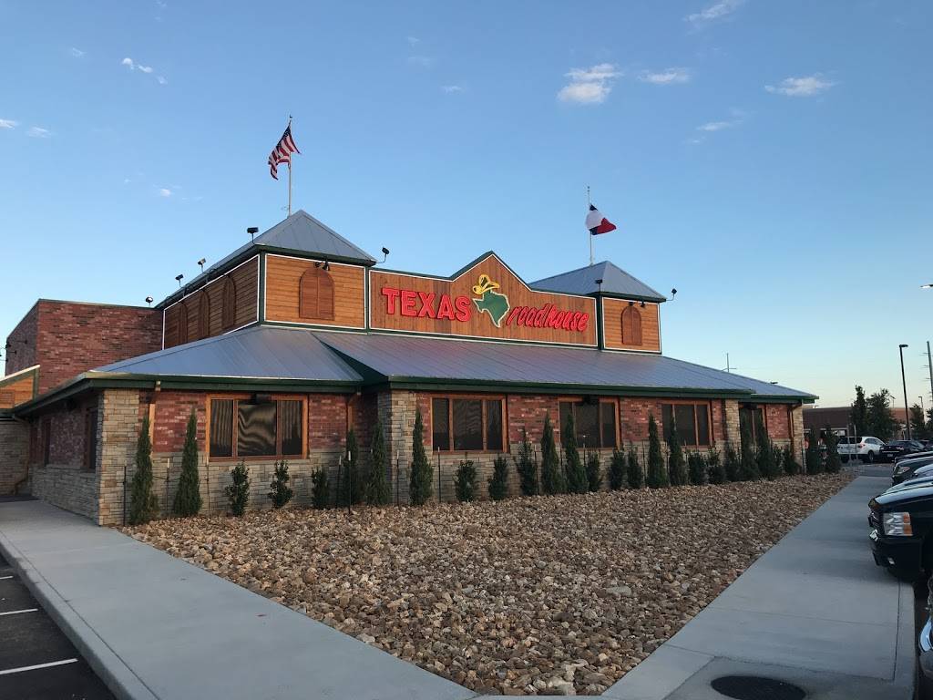 Texas Roadhouse | restaurant | 740 NW Blue Pkwy, Lees Summit, MO 64086, USA | 8162463909 OR +1 816-246-3909