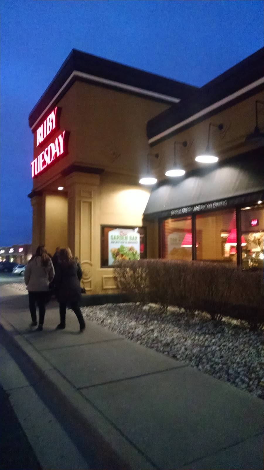 Ruby Tuesday | restaurant | 35500 Van Dyke Ave, Sterling Heights, MI 48312, USA | 5862641654 OR +1 586-264-1654