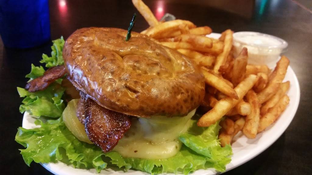 Davids Pizza | restaurant | 1744 W Hammer Ln, Stockton, CA 95209, USA | 2094772677 OR +1 209-477-2677