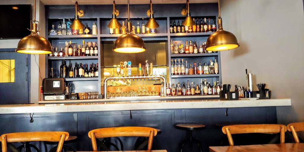 Firefly Kitchen | restaurant | 111 Green Bay Rd, Wilmette, IL 60091, USA | 2244082494 OR +1 224-408-2494