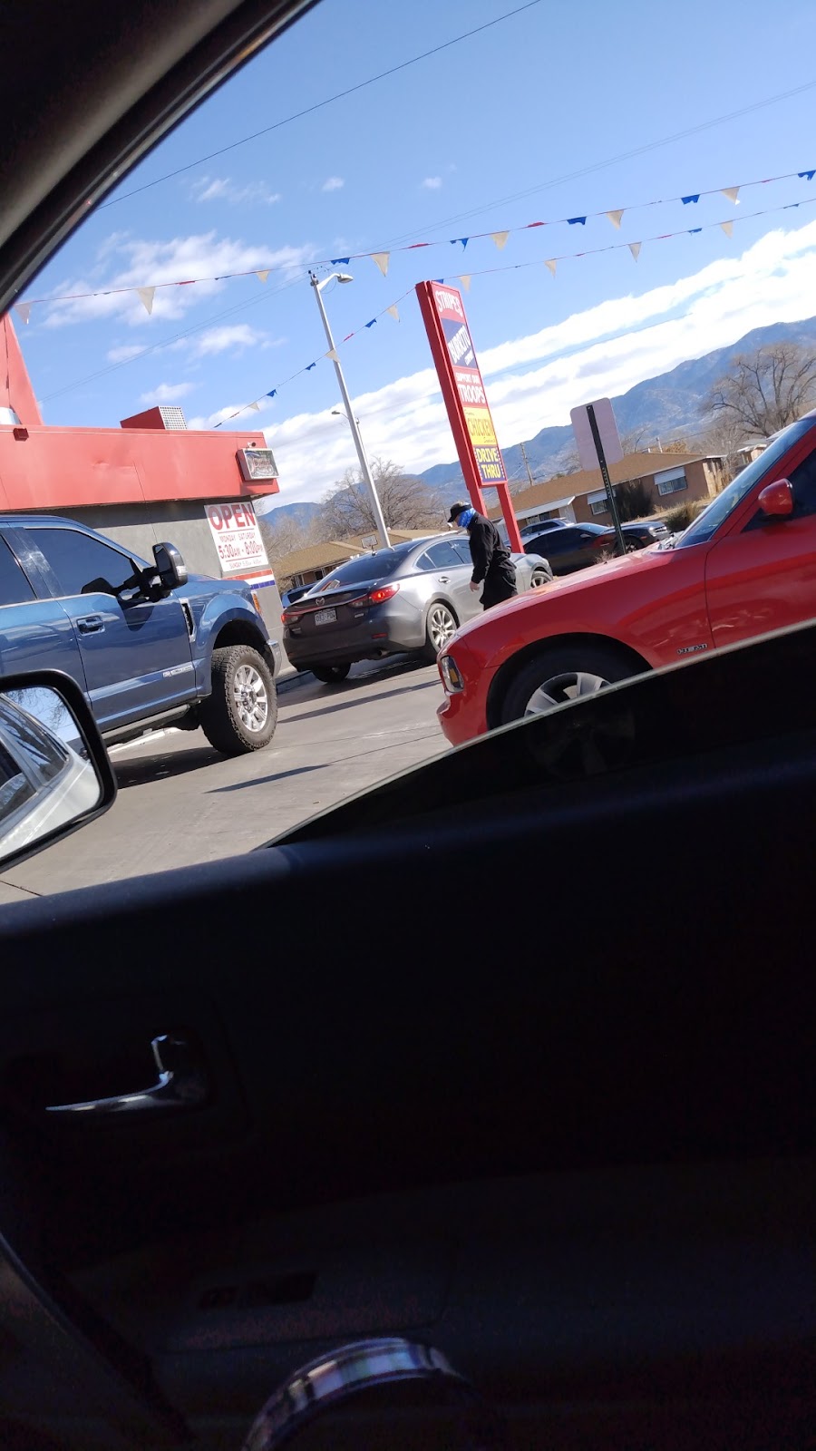 Stripes Burrito Company | restaurant | 2505 Wyoming Blvd NE, Albuquerque, NM 87112, USA | 5053691324 OR +1 505-369-1324