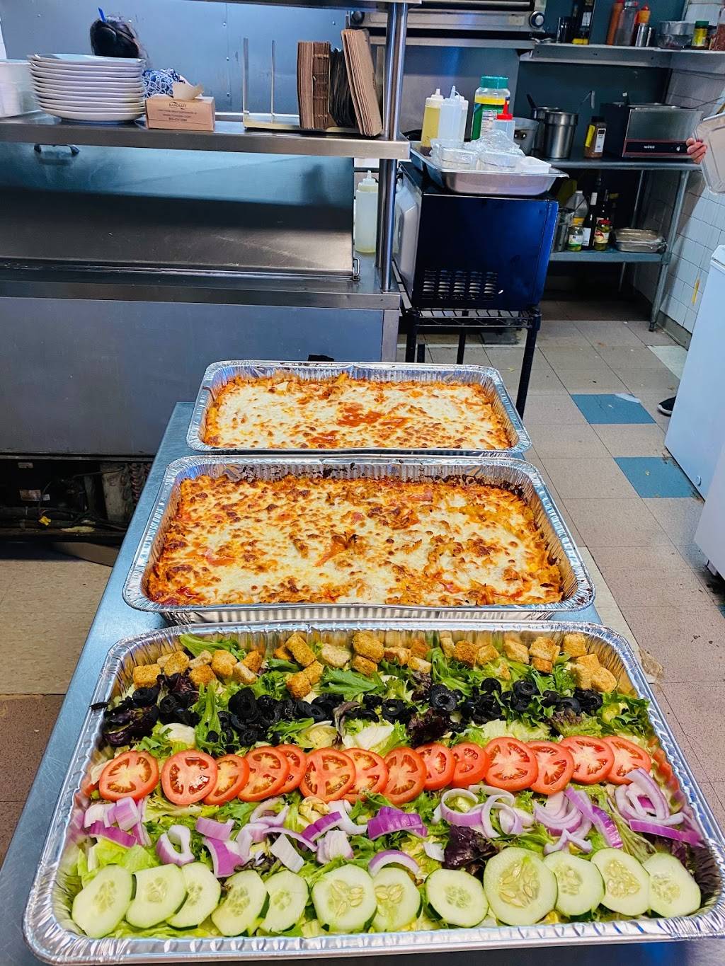 Bella Casa pizza and Italian restaurant | restaurant | 263 N Main St, Chatham, VA 24531,United States | 4344322300 OR +1 434-432-2300