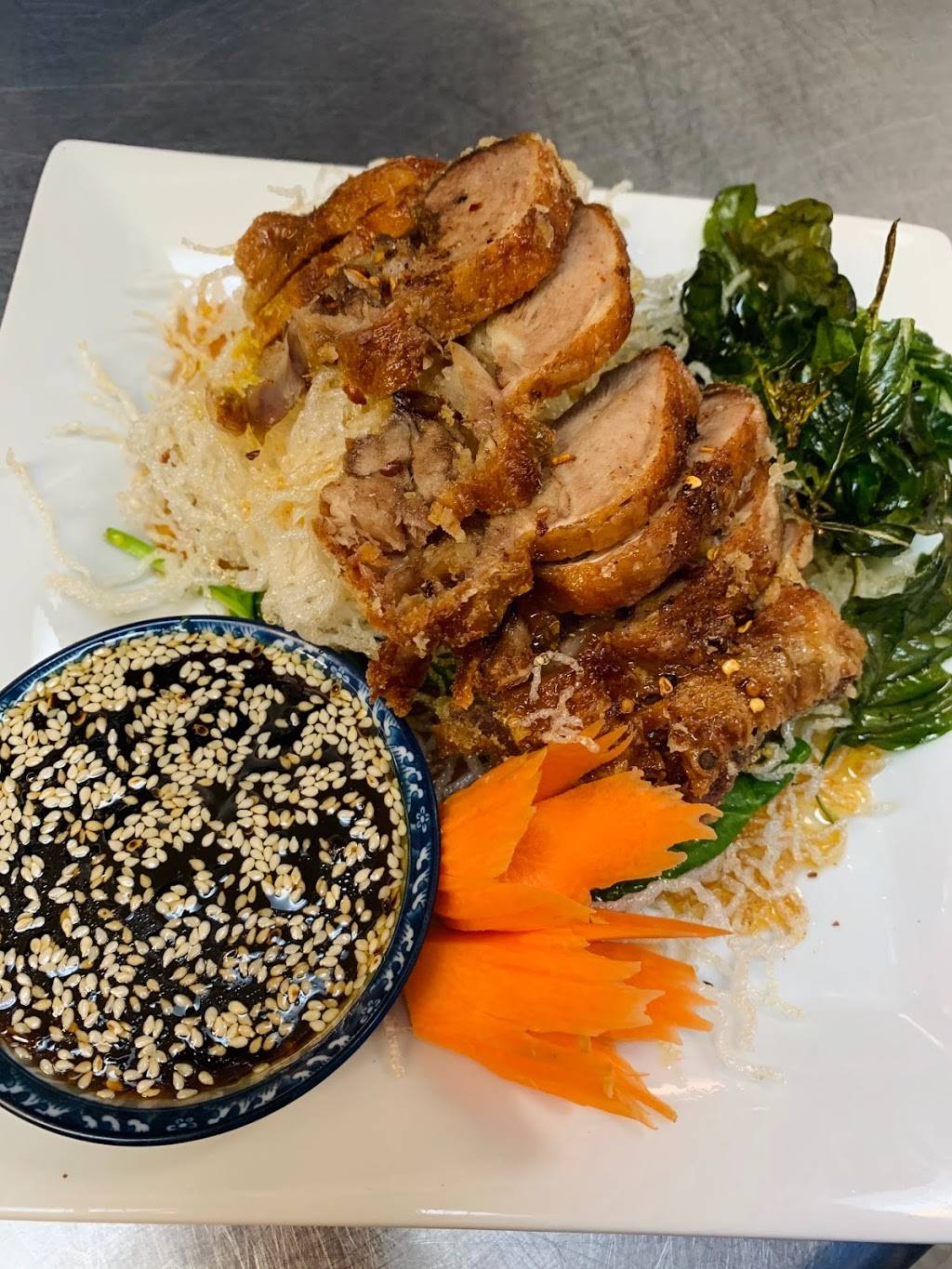 Mee-D | restaurant | 6 Washington St suite d, Sanford, ME 04073, USA | 2078501091 OR +1 207-850-1091