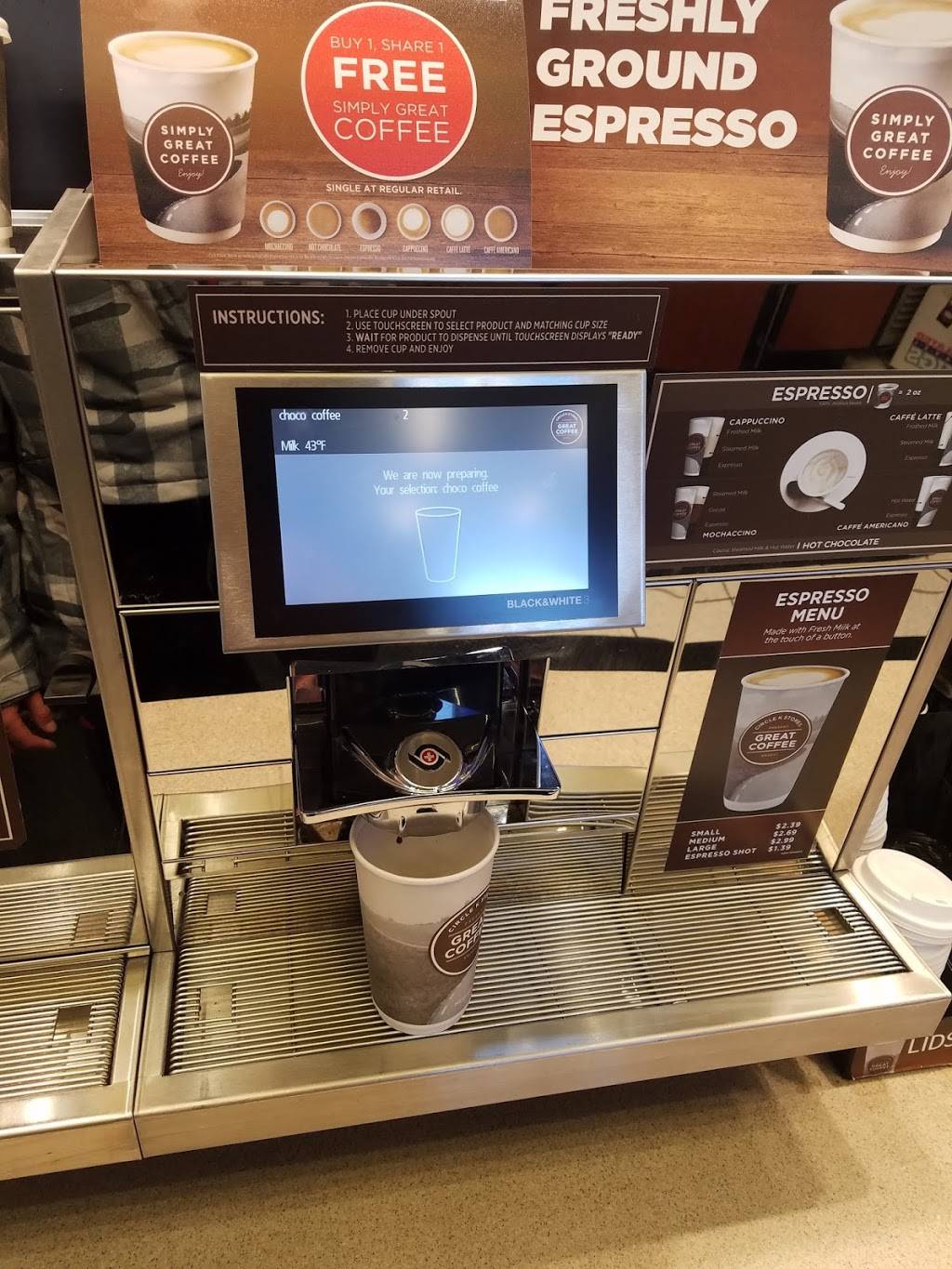 Circle K | cafe | 16647 W 159th St, Lockport, IL 60441, USA | 8158384058 OR +1 815-838-4058