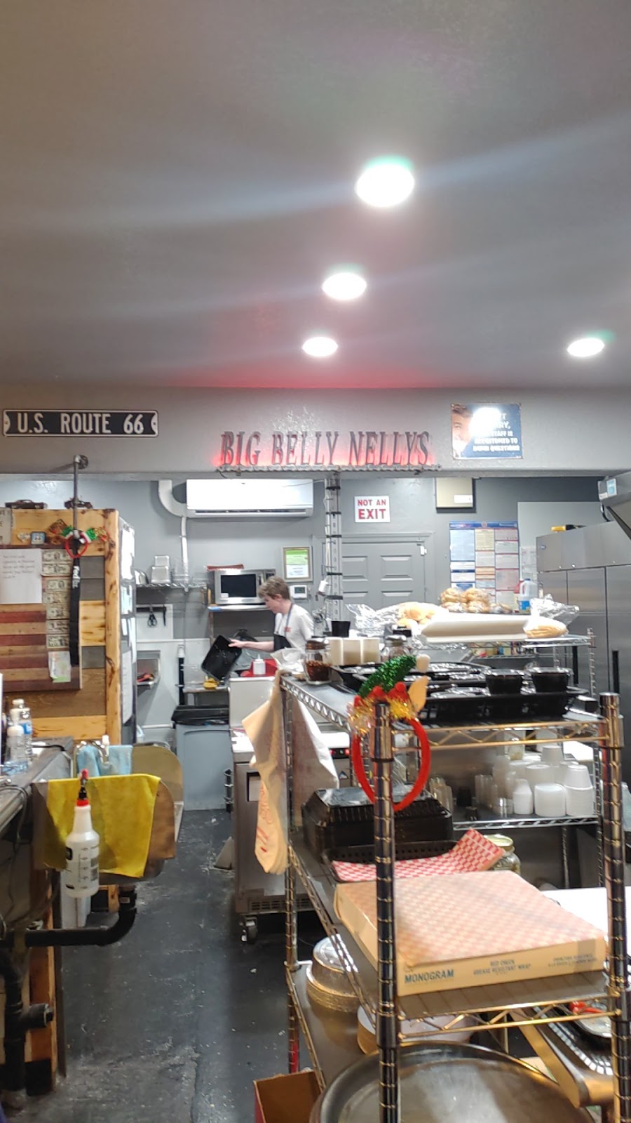 Big Belly Nellys Pub And Grub | restaurant | 7313 Concho Dr suite A, Kingman, AZ 86401, USA | 9287574782 OR +1 928-757-4782