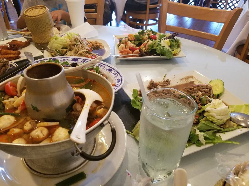 Thai Country | restaurant | 151 W Bullard Ave, Clovis, CA 93612, USA | 5592986697 OR +1 559-298-6697