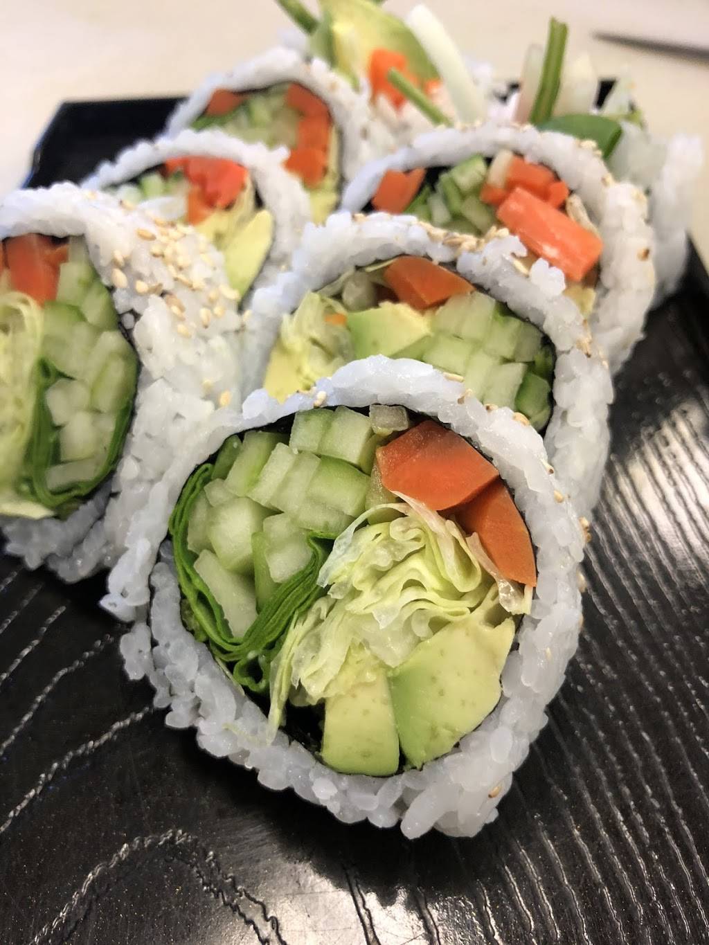 Momo Sushi | restaurant | 8500 W Olympic Blvd, Los Angeles, CA 90035, USA | 3106521724 OR +1 310-652-1724