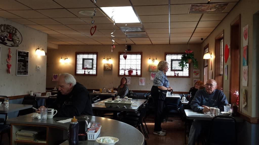 Rainbow Restaurant | restaurant | 6290 S Martin Rd, New Berlin, WI 53146, USA | 2626790490 OR +1 262-679-0490